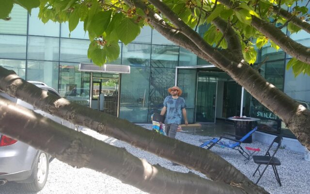 Redo Backpackers - Hostel
