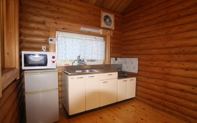 Log Cabin Kinoko No Sato