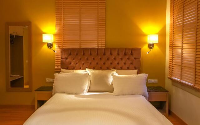 Comfortable Flat with Jacuzzi near Hadrian&apos;s Gate
