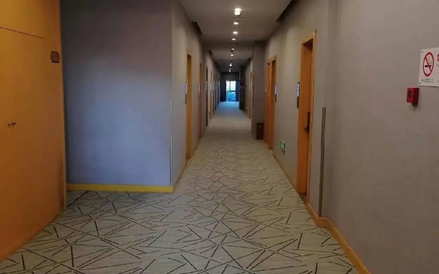 Shell Shanghai Jiading Nanxiang Town Minzhu Street Hotel