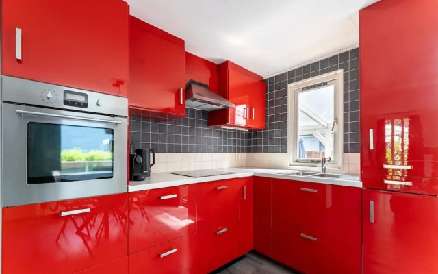 Charming Bungalow in Kaatsheuvel