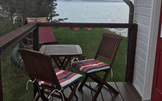 White House Inn on the Waterfront