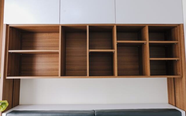 Homey 1Br Apartment With Extra Room At Parahyangan Residence