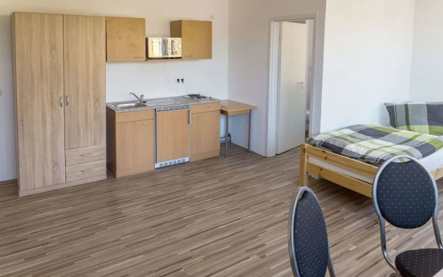 BHQ - BoardingHouse Quickborn - Hostel