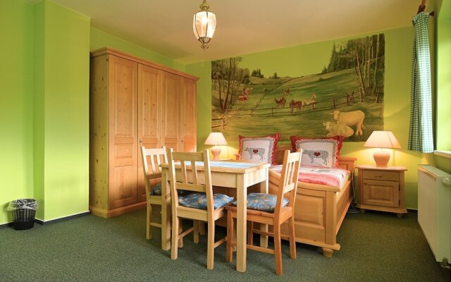 Spacious Villa near Forest in Buchet