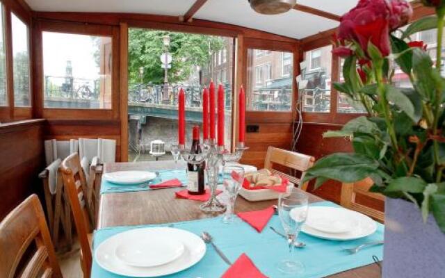 Houseboat Prince William & Houseboat Prince Arthur