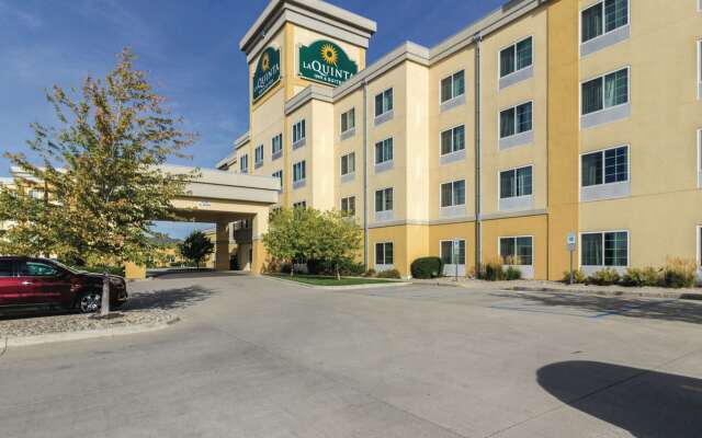 La Quinta Inn & Suites by Wyndham Fargo-Medical Center