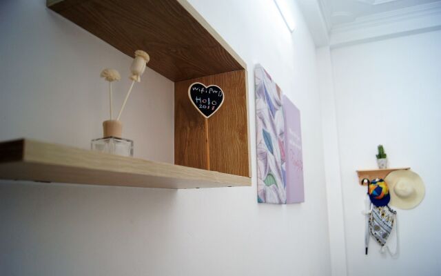 HoLo Fairy House Saigon Serviced HomeStay
