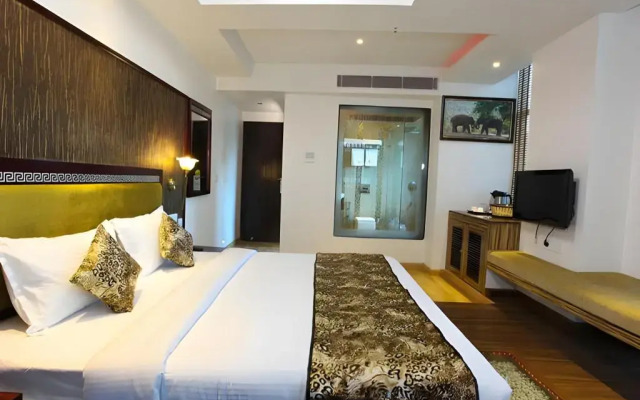 Hotel Tigers Roare'