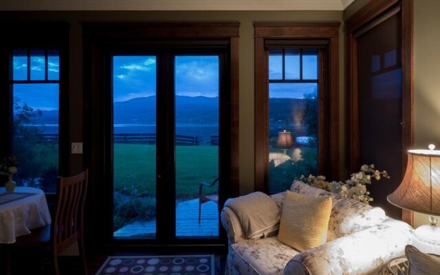 Country Bay Manor B&B