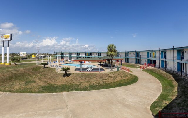 Crystal Palace Resort