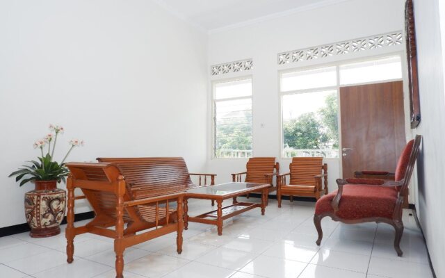 New Mira Hotel