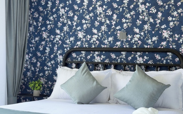 Dala By Edmor Suites