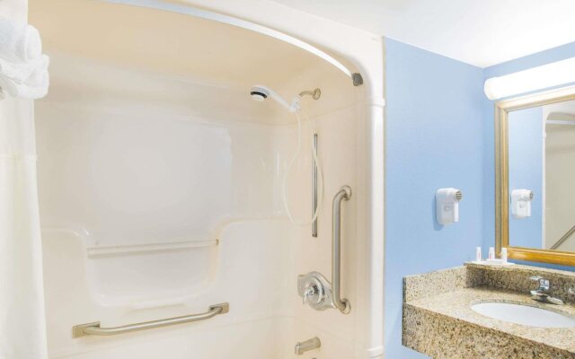 Days Inn by Wyndham New Haven