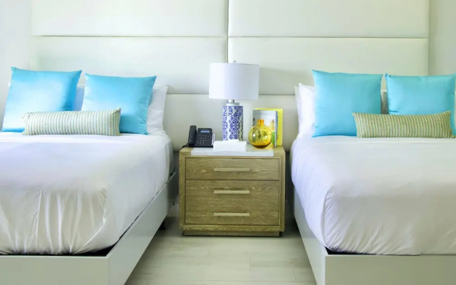LA Vue Boutique Hotel & Beach Club