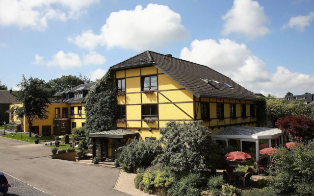 Hotel The Originals Bütgenbacher-Hof (ex Relais du Silence)