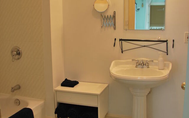 Queen and Albert B&B