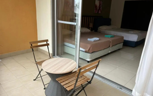 Relax At Gold Coast Morib – Guest Rooms – Banting