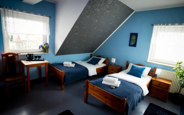 Hotelik - Modlin Airport