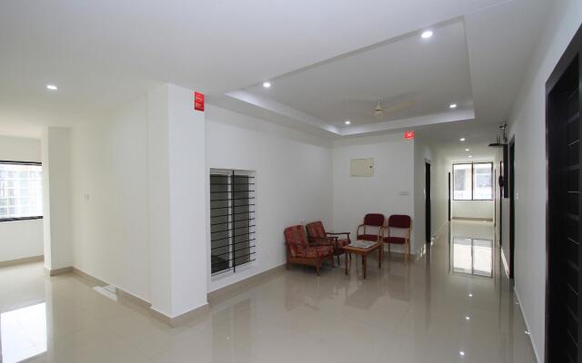 OYO 4733 Champion Residency