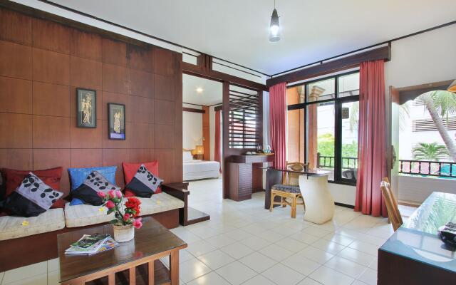 Puri Naga Beachfront Cottages