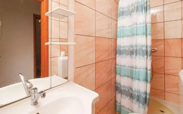 Apartment Stipic Omis - Three Bedroom Apartment With Terrace