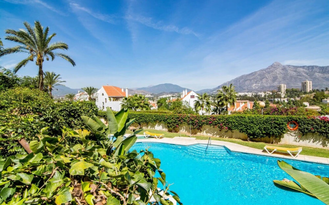 SAT24 - 2 bedroom, close to Puerto banus