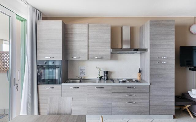 Residenza Miralago With Pool - One-bedroom With Terrace