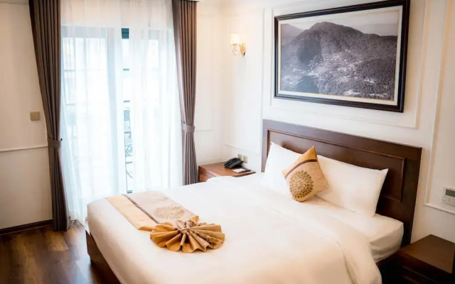 Camellia Luxury Hotel Tam Đao