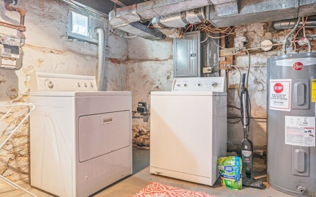 Spacious & Central Getaway Queen Beds