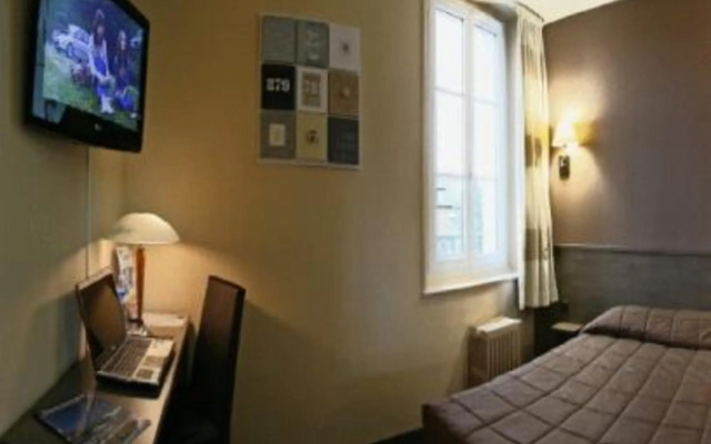 Brit Hotel Le Surcouf