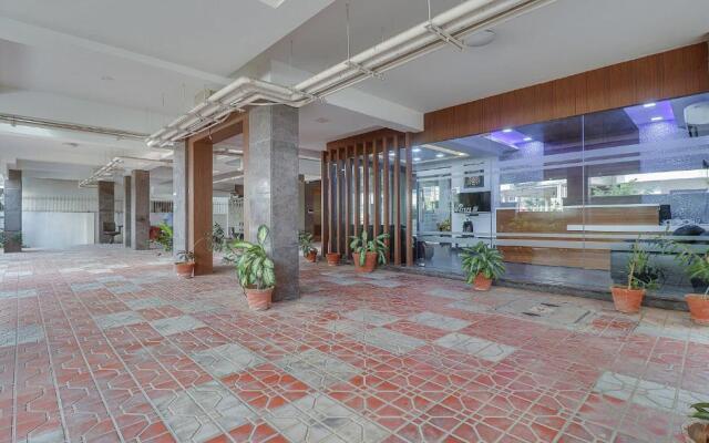 FabHotel Rithikha Inn Manapakkam