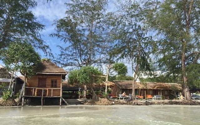 Ananas Beach Bungalows