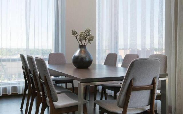 The Jacquard, Autograph Collection