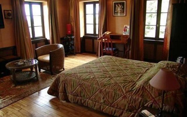 QUALYS-HOTEL Le Château Du Pelavé