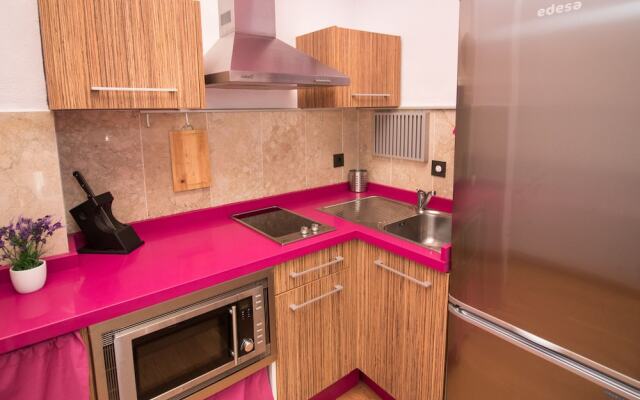 Amazing Modern Studio by La Recepcion