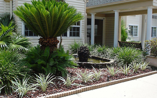 Hometown Inn & Suites Jacksonville - Butler Blvd./Southpoint