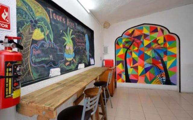 Hostel 6-15