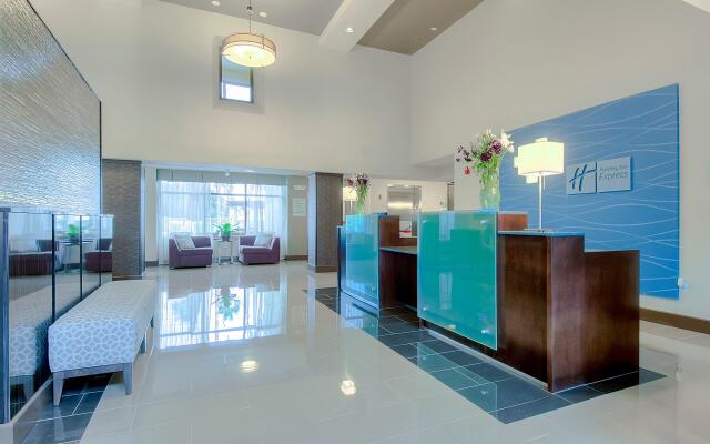 Holiday Inn Express Hotel & Suites Carlsbad Beach by IHG