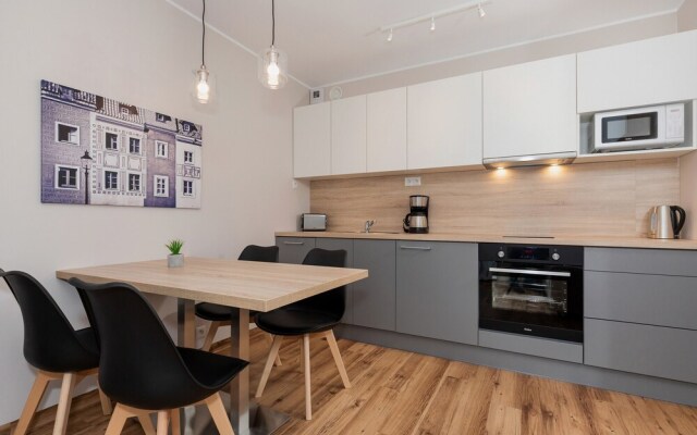 Apartment Poznan Dominikanska by Renters