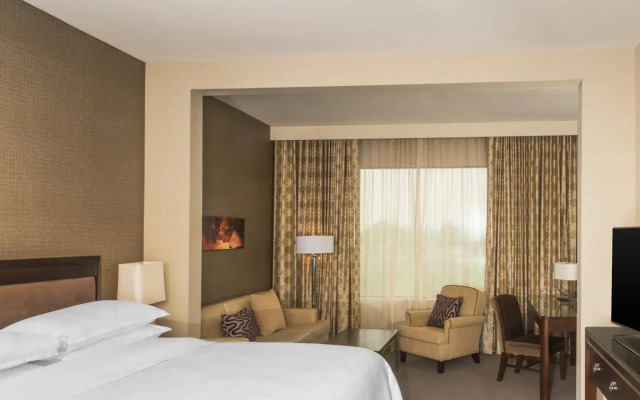 Sheraton Mesa Hotel at Wrigleyville West