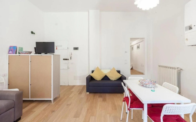 Mirasole in Bologna With 1 Bedrooms and 1 Bathrooms