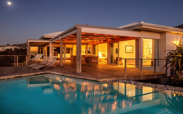 Pringle Bay Villa by Raw Africa Collection