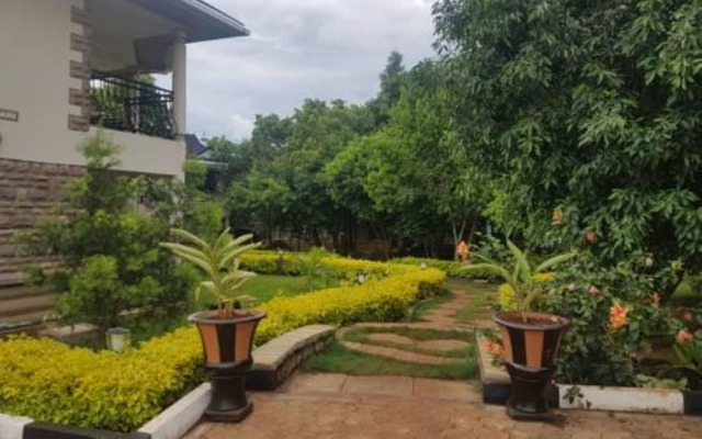 Desert Rose Resort