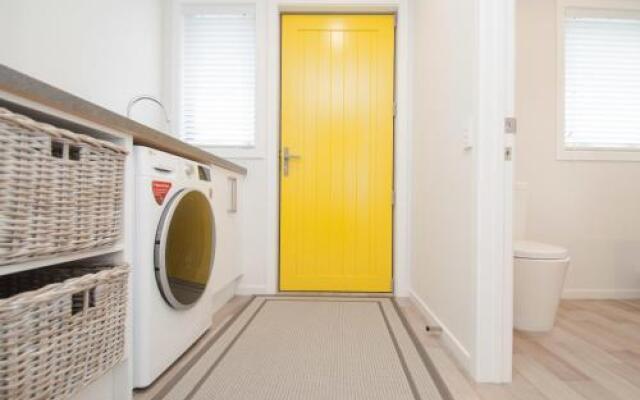 Luxury Rata Apartment B