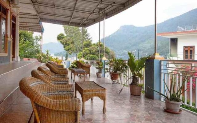 Hotel Harapan Isyes Parapat