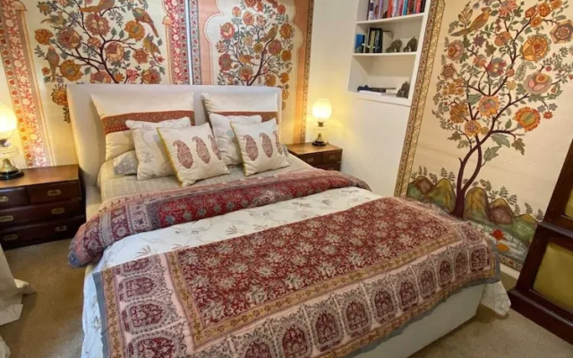 Beautifully Curated 2BD Flat Tyburnia, London!
