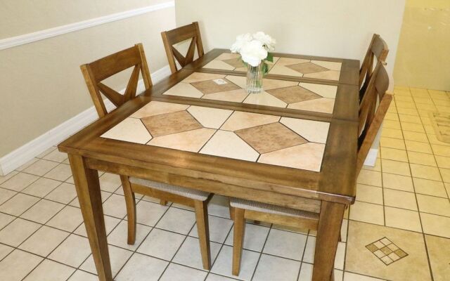 Jamaica Royale 099 - 2 Br Condo