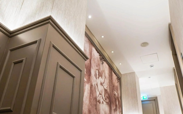 Gate Twenty Two Boutique Hotel