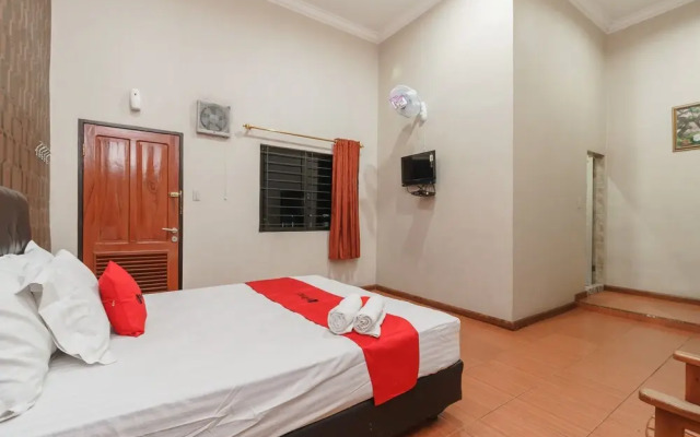 Hotel Sedayu 2 by RedDoorz